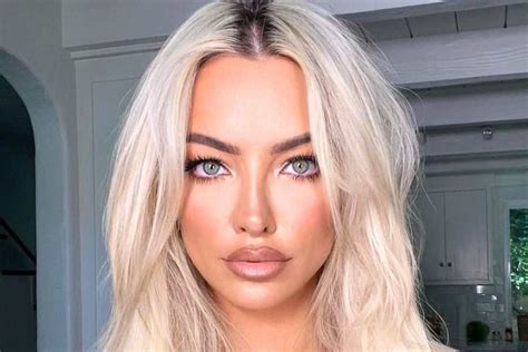 lindsey pelas age|Lindsey Pelas Wikipe, Bio, Age, Husband, Siblings, Net Worth, Pod